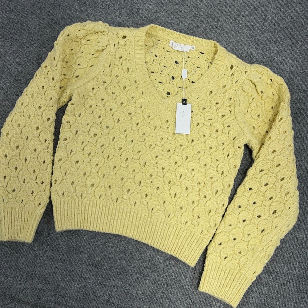 ASTR Label Sweater Women Medium Cream Yellow Open Fisherman Knit Popcorn Bianca
